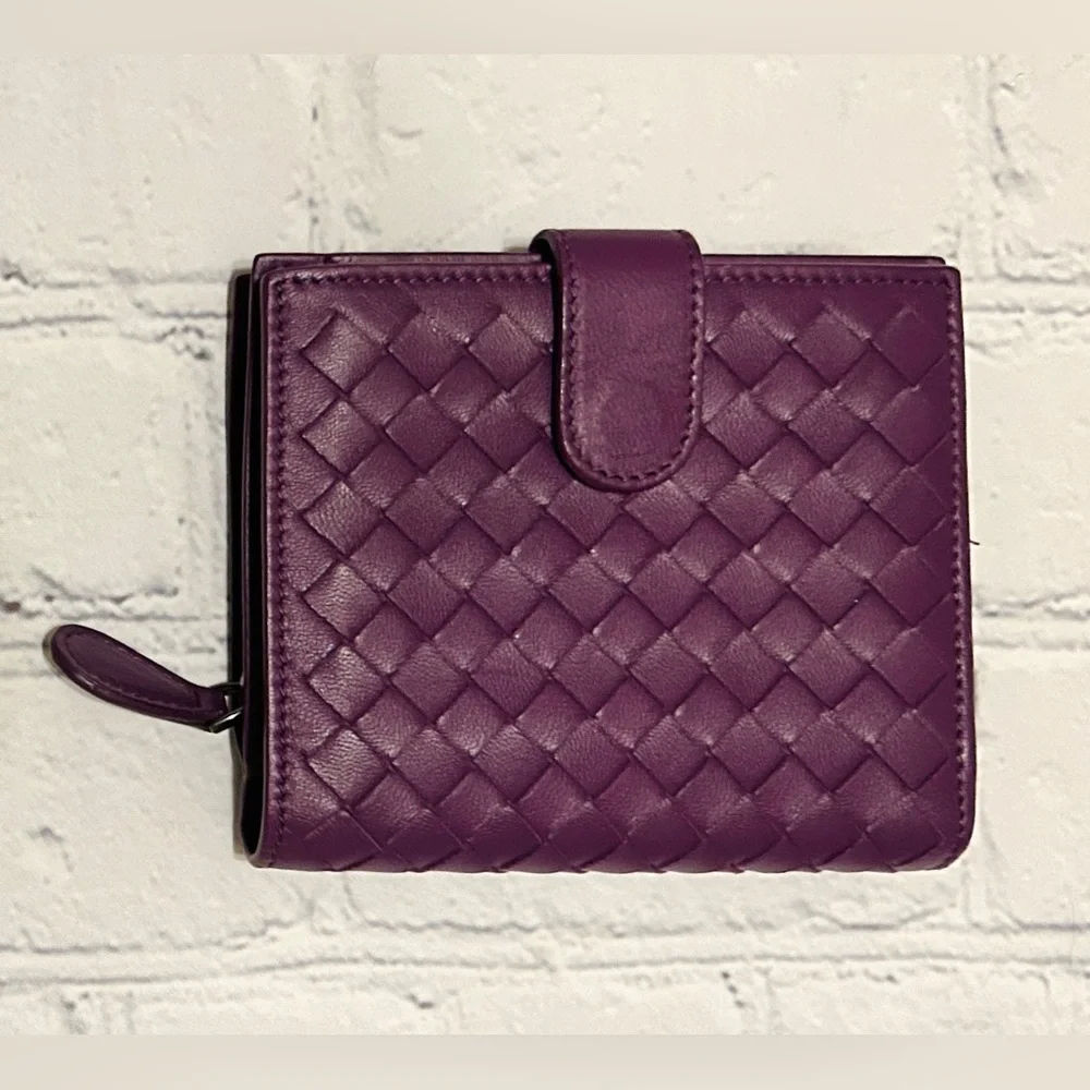Like New Purple Bottega Veneta Intrecciato Leather Compact Wallet With Box - Picture 2 of 16